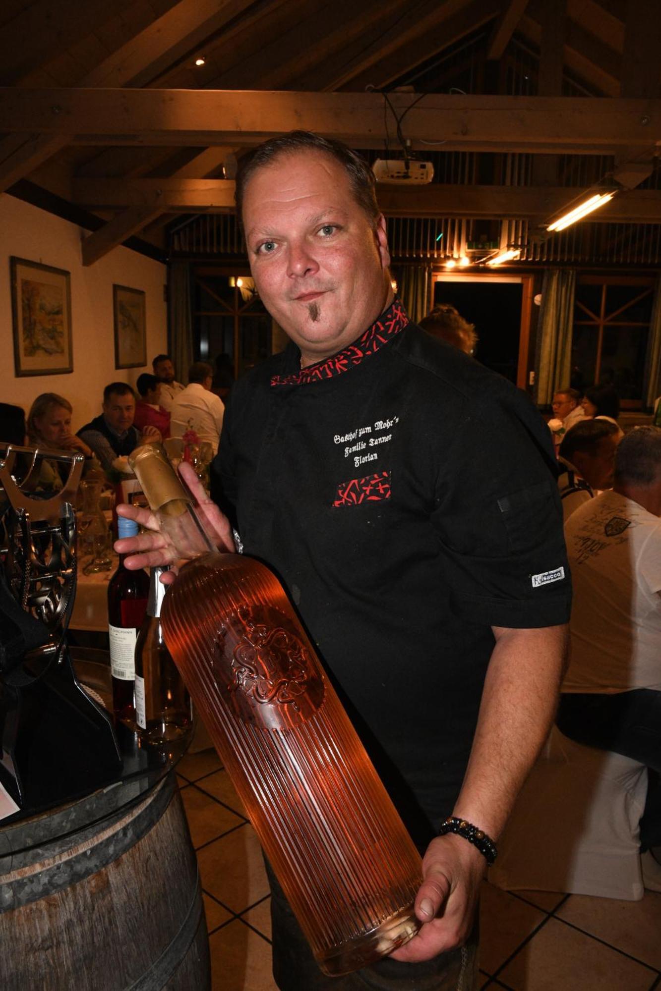 Gasthof Zum Mohrn Oberwoelz Stadt Luaran gambar